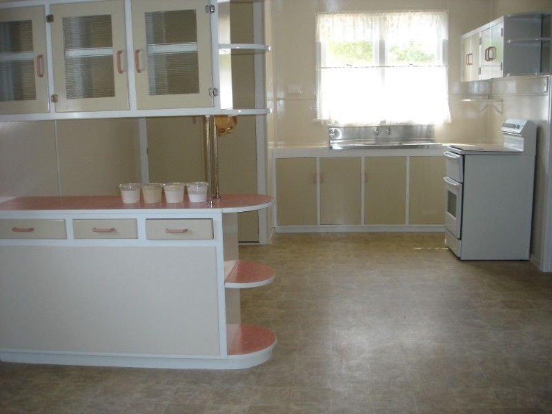 9 Dunne Street, Harristown QLD 4350