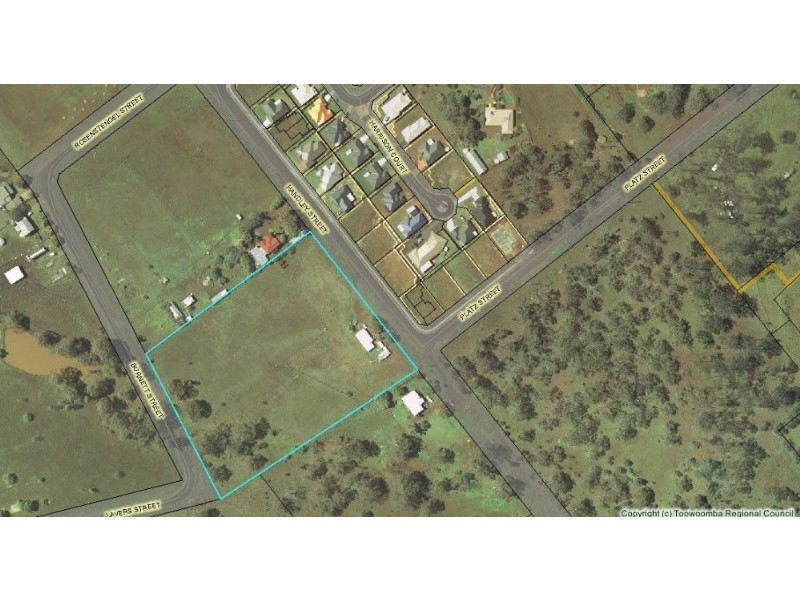 150 Handley Street, Darling Heights QLD 4350