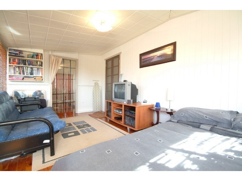 264 Bridge Street, Newtown QLD 4350