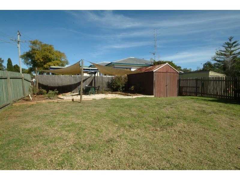 264 Bridge Street, Newtown QLD 4350