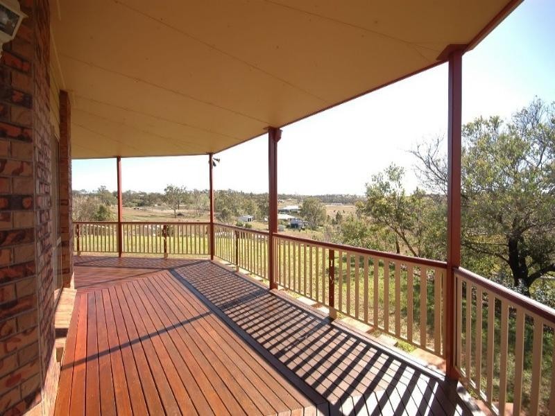 15 Junction Drive, Gowrie Junction QLD 4352