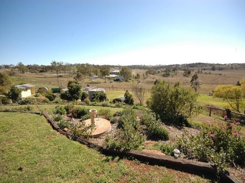 15 Junction Drive, Gowrie Junction QLD 4352