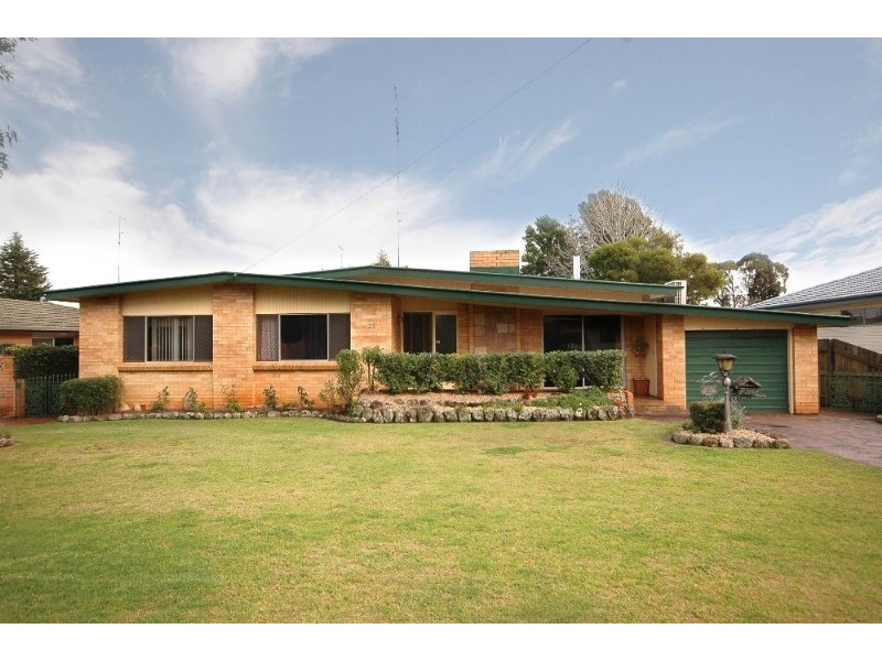35 Loveday Street, Rangeville QLD 4350