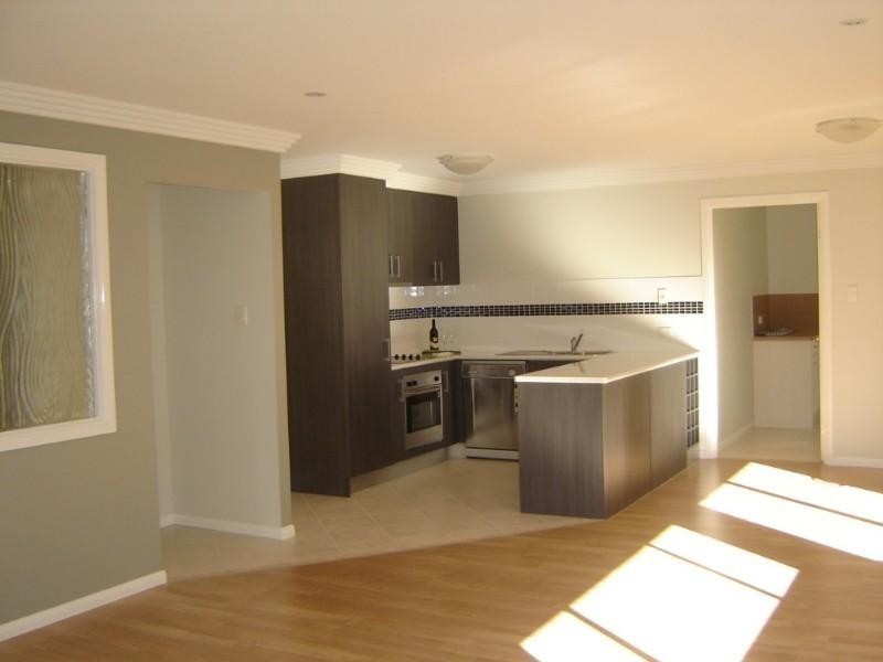 1/42 Hogg Street, Rockville QLD 4350