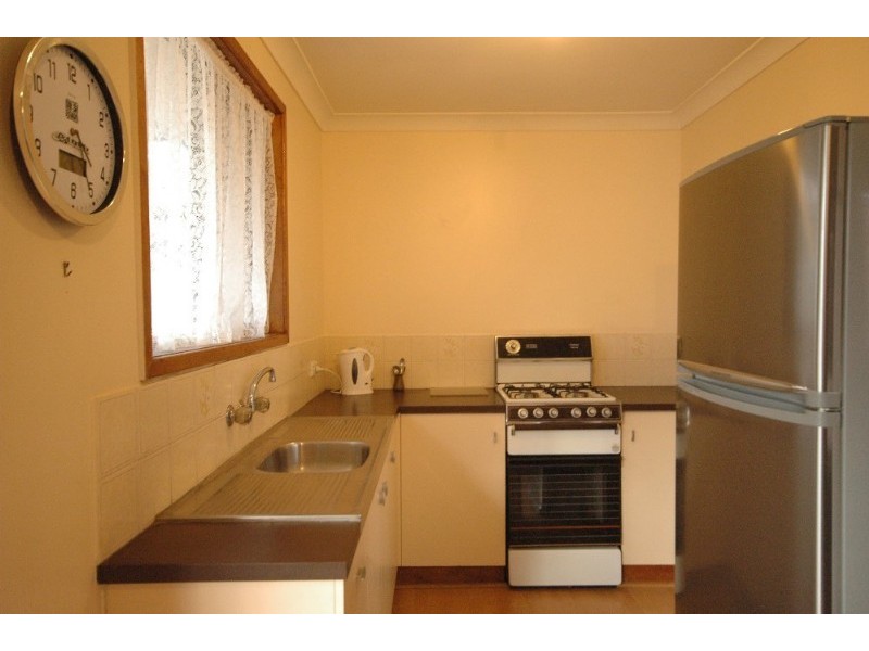 1 Champagne Crescent, Wilsonton QLD 4350