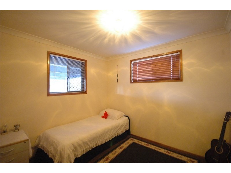 1 Champagne Crescent, Wilsonton QLD 4350