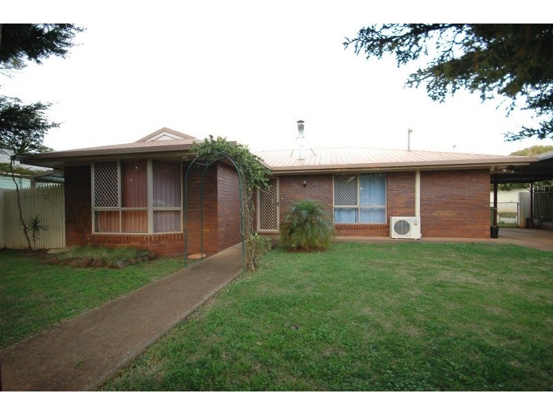 24 Priest Street, Rockville QLD 4350