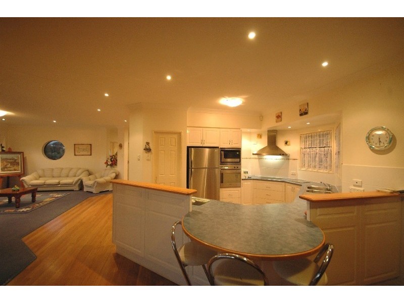 5 John Trousdell Court, Cotswold Hills QLD 4350