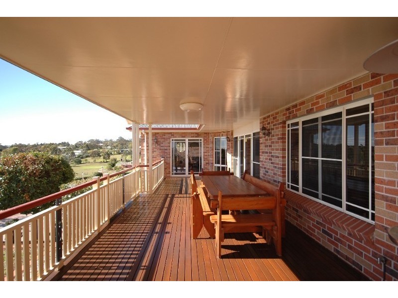 5 John Trousdell Court, Cotswold Hills QLD 4350