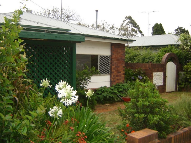 135 Mackenzie Street, East Toowoomba QLD 4350