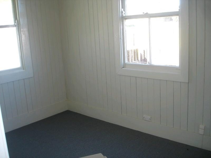 2 Glasgow Street, North Toowoomba QLD 4350