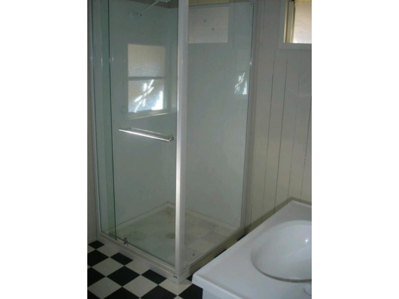 2 Glasgow Street, North Toowoomba QLD 4350