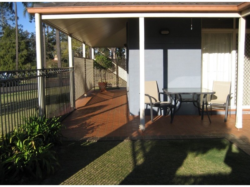 4 Glen Eagles Drive, Middle Ridge QLD 4350