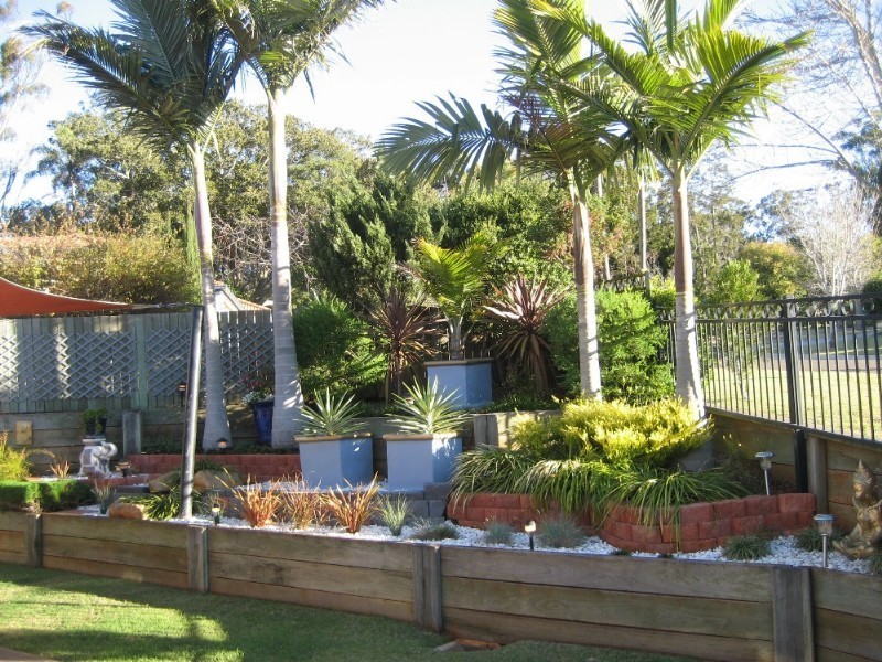 4 Glen Eagles Drive, Middle Ridge QLD 4350