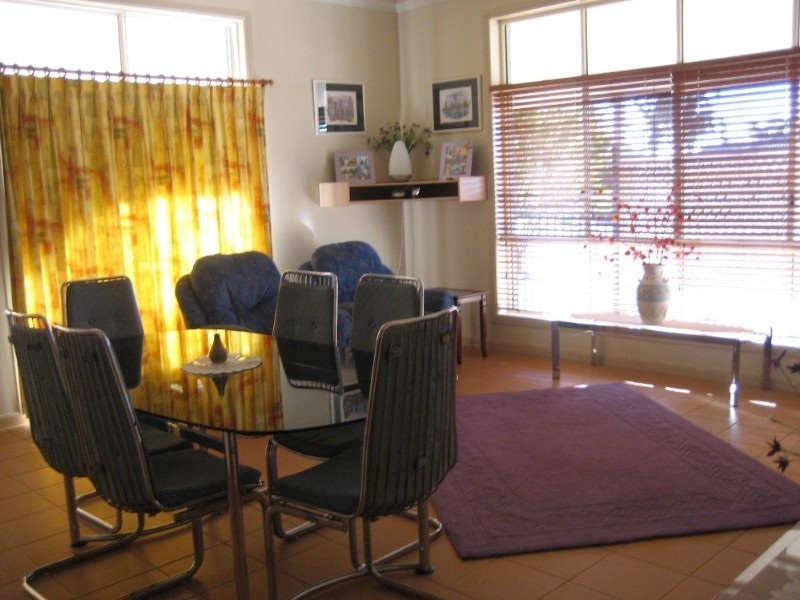 4 Glen Eagles Drive, Middle Ridge QLD 4350