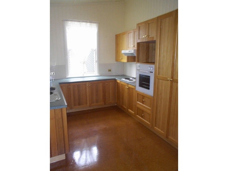 18 Lilley Street, East Toowoomba QLD 4350