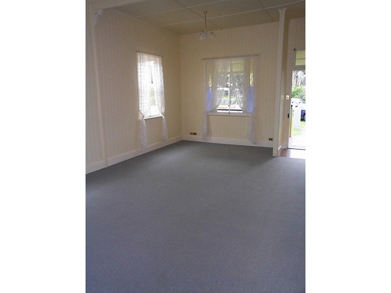 18 Lilley Street, East Toowoomba QLD 4350