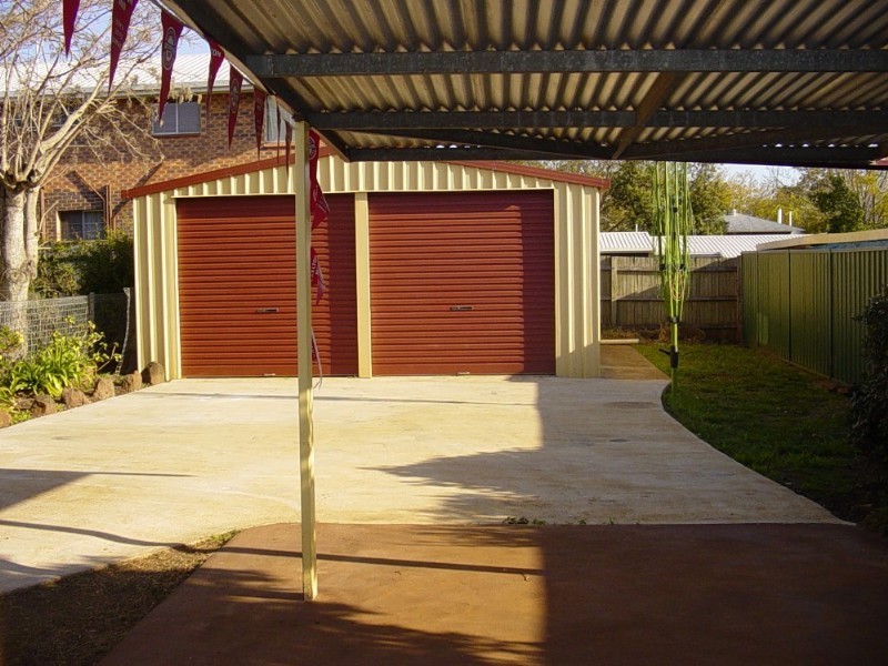 18 Lilley Street, East Toowoomba QLD 4350