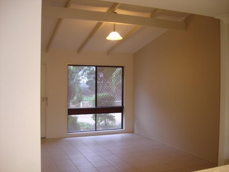 1/59 Kitchener Street, Centenary Heights QLD 4350