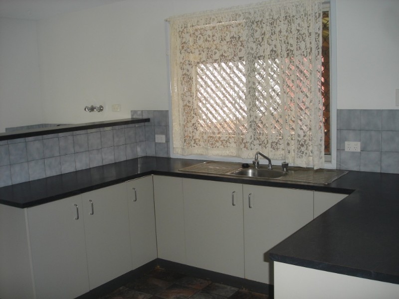 21 Redwood Street, Glenvale QLD 4350