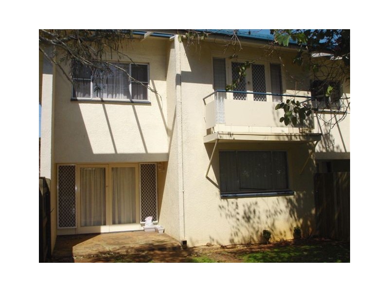 1/329 Hume Street, South Toowoomba QLD 4350