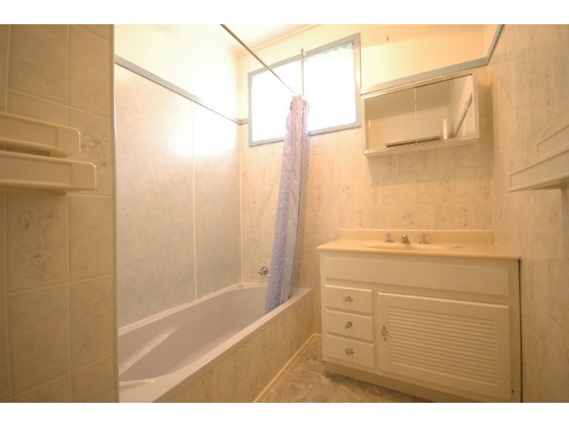 23 Quelch Street, Rockville QLD 4350