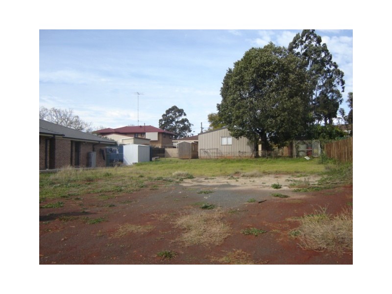 12 Village Court, Glenvale QLD 4350