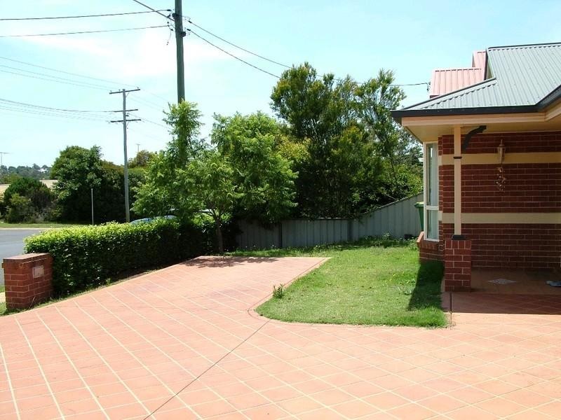 1/392 Stenner Street, Kearneys Spring QLD 4350