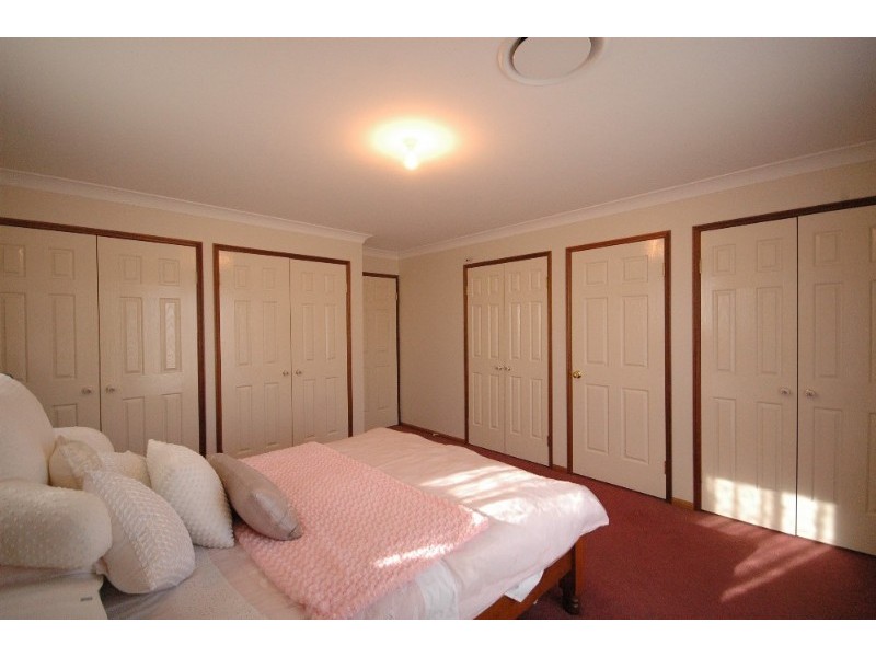 13 Edzill Street, Wilsonton QLD 4350