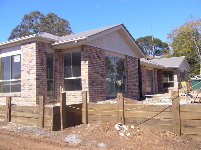 39-41 Gordon Avenue, Newtown QLD 4350