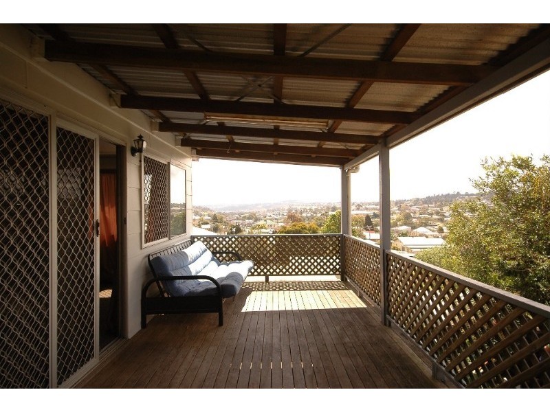 12A West Street, North Toowoomba QLD 4350