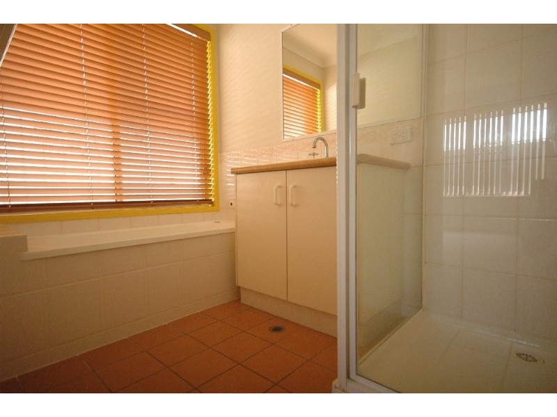 117 Hursley Road, Glenvale QLD 4350