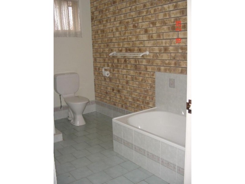 5/355 Tor Street, Newtown QLD 4350