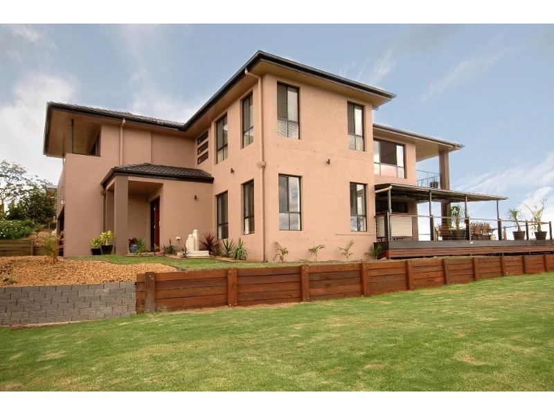 1 Windemere Terrace, Mount Lofty QLD 4350