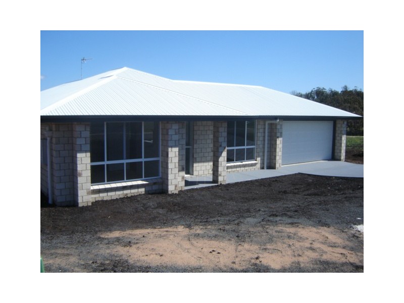 48 Wareena Crescent, Glenvale QLD 4350