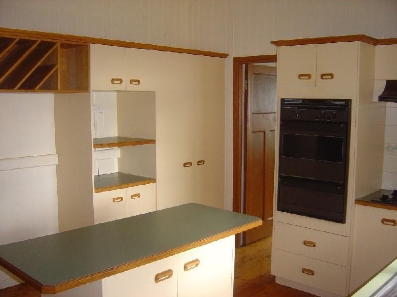 17 Trevethan Street, North Toowoomba QLD 4350