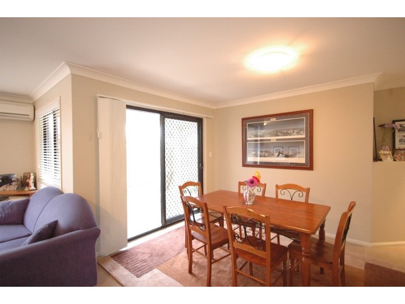8 Sambar Court, Kearneys Spring QLD 4350