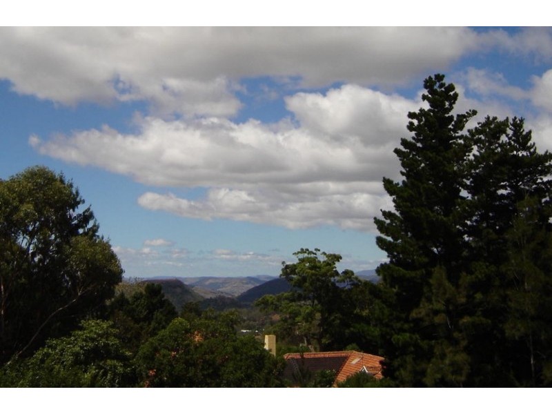 6 Montgomery Court, East Toowoomba QLD 4350