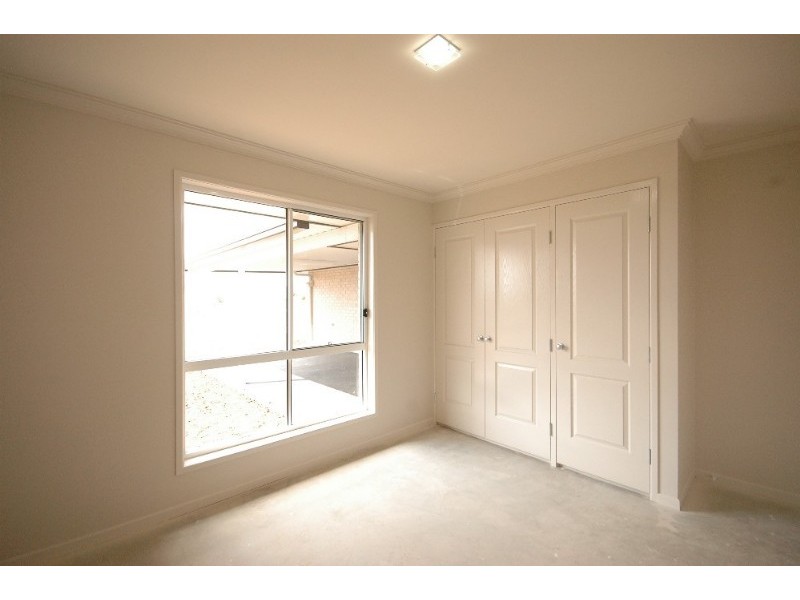 27 Ashford Drive, Wyreema QLD 4352