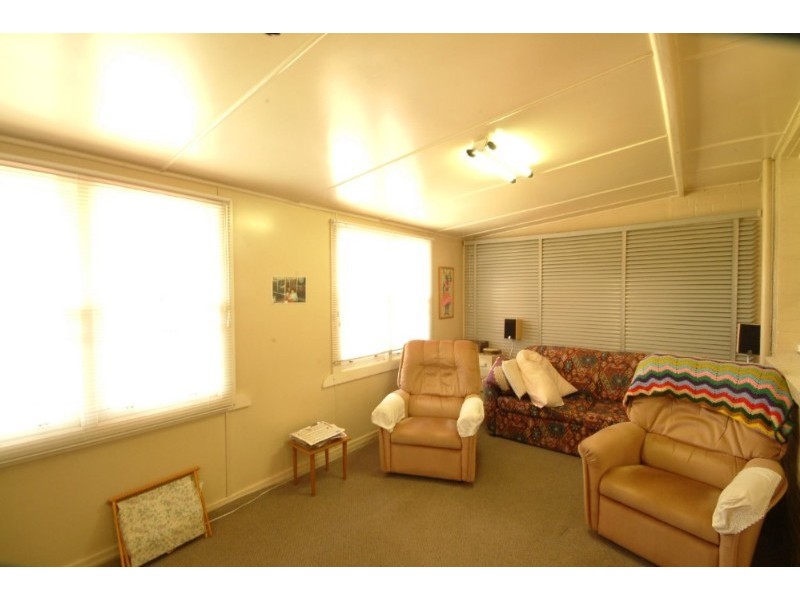 10 Ranfurley Street, Newtown QLD 4350