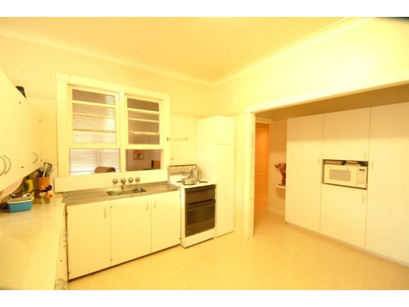 10 Ranfurley Street, Newtown QLD 4350