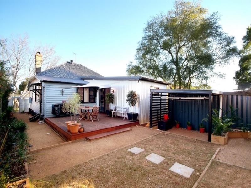 151 Bridge Street, East Toowoomba QLD 4350