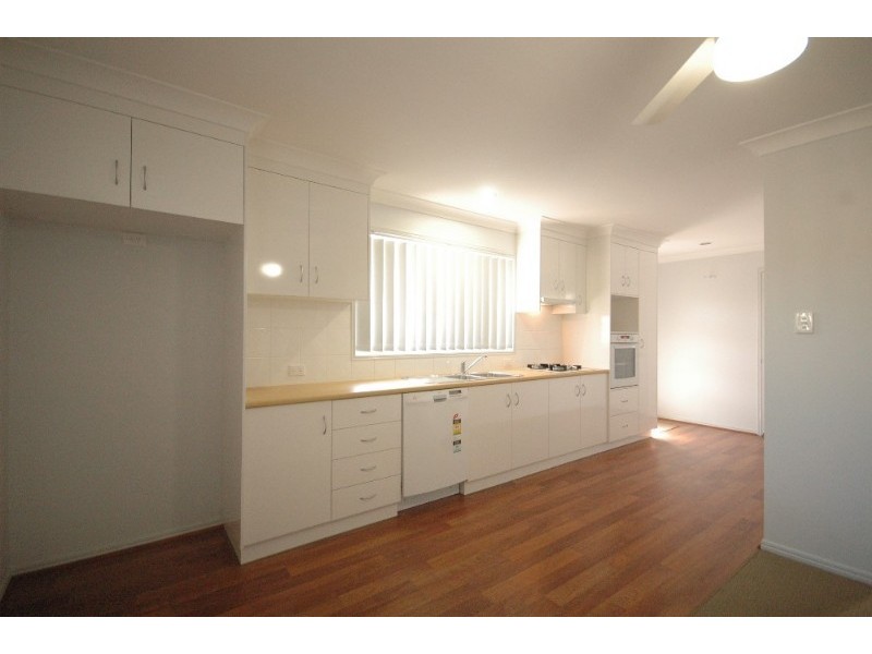 8/66 Tara Street, Wilsonton QLD 4350