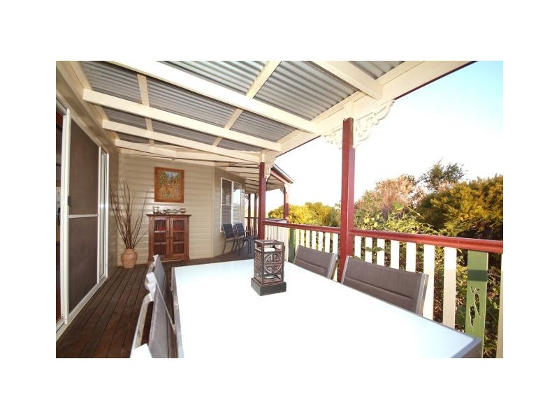 1 Carinya Court, Glenvale QLD 4350