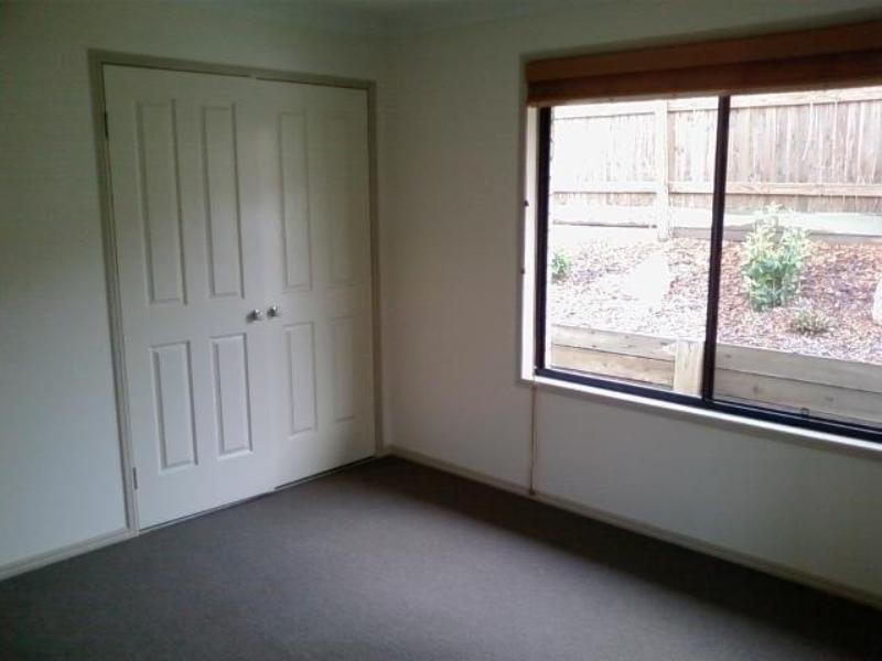 6 Wareena Crescent, Glenvale QLD 4350