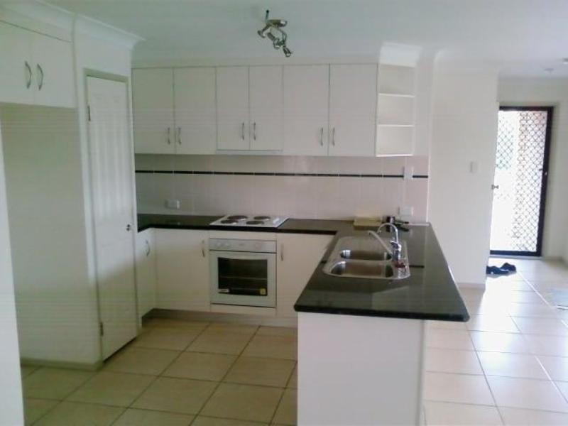 6 Wareena Crescent, Glenvale QLD 4350