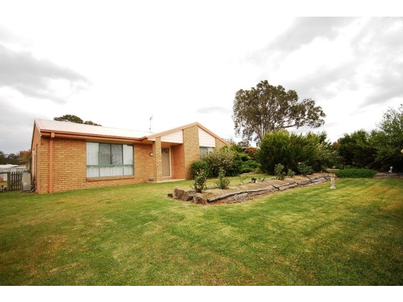 11 Arcane Drive, Gowrie Junction QLD 4352