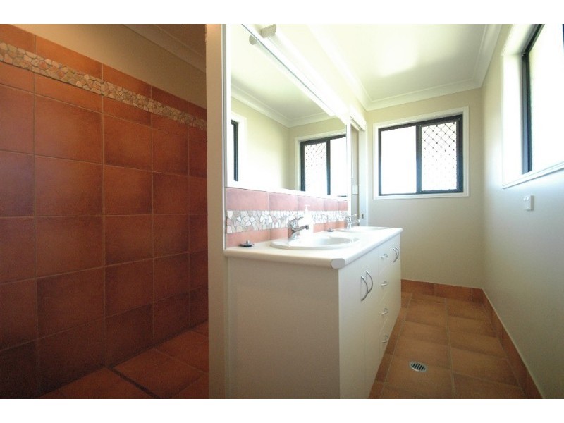 226 Berghofers Road, Biddeston QLD 4401