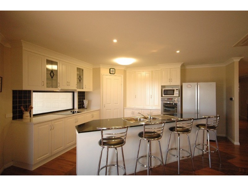 226 Berghofers Road, Biddeston QLD 4401