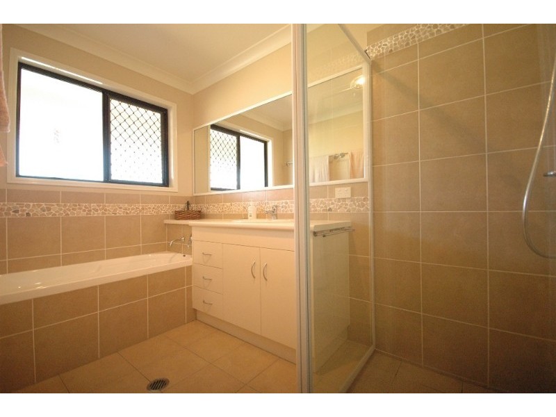 226 Berghofers Road, Biddeston QLD 4401